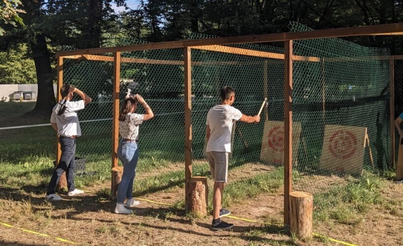 3f03cef1-2081-47d9-baa1-8a9a8a250088